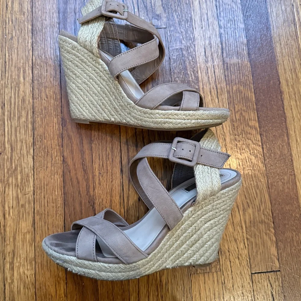 Jessica Simpson Jamey Wedge